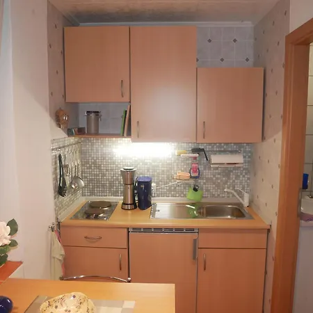 Lievert Mit Terrasse Und Grillmoeglichkeit * Trassenheide